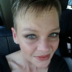 Meet your Posher, Sheila